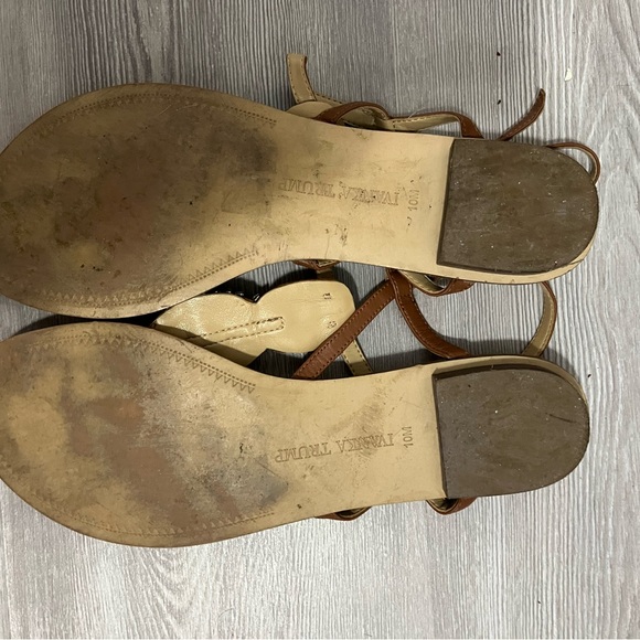 Ivanka Trump Embellished T strap sandals size 10 - Picture 4 of 5